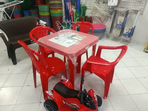 Sillas y Mesas Plásticas para hogar y negocio en Bello y Medellín