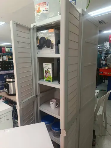 Armario plástico alto de 2 puertas para hogar y negocio en Bello y Medellín