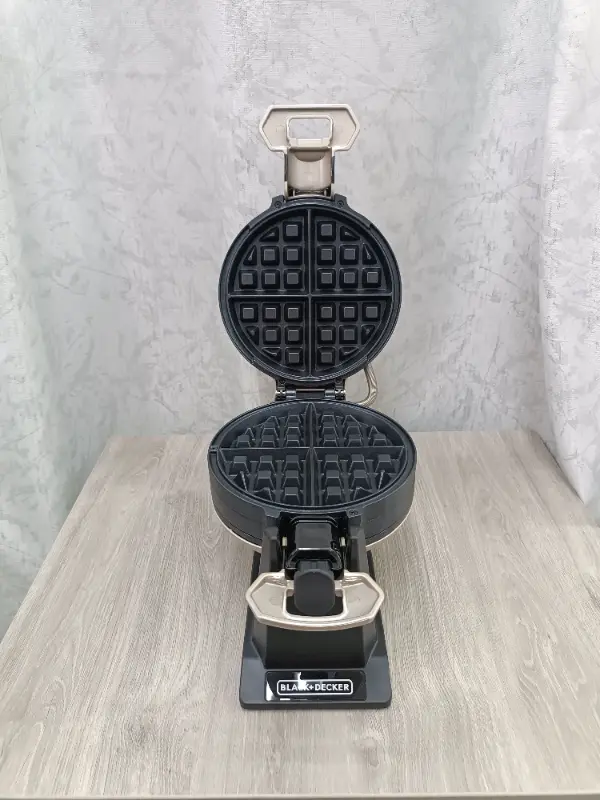 Waflera doble Black and Decker para hogar y negocio en Bello y Medellín