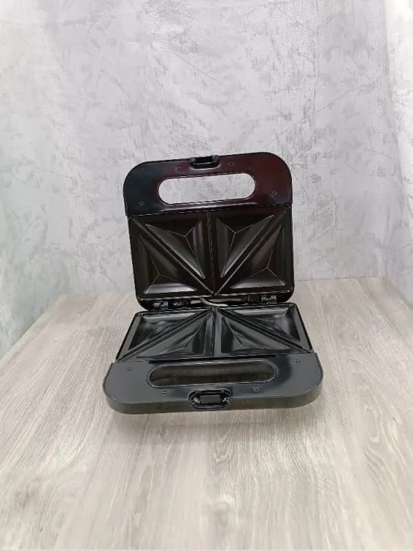 Sandwichera Oster para hogar y negocio en Bello y Medellín